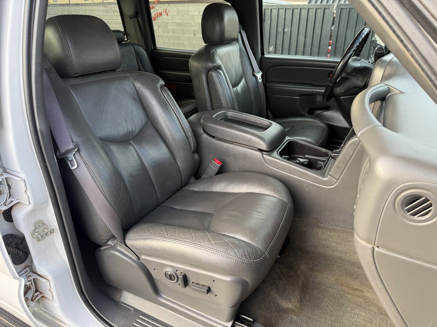 Used 2007 Chevrolet Silverado 2500 LT w/ Heavy-Duty Power Package image 25