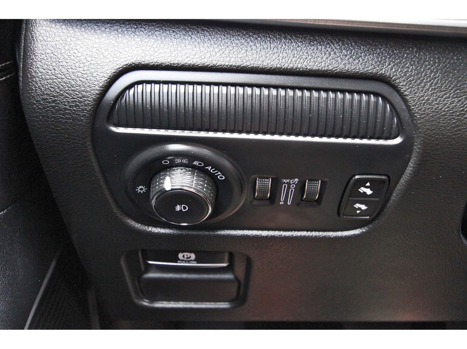 Used 2024 Jeep Wagoneer Series II image 27