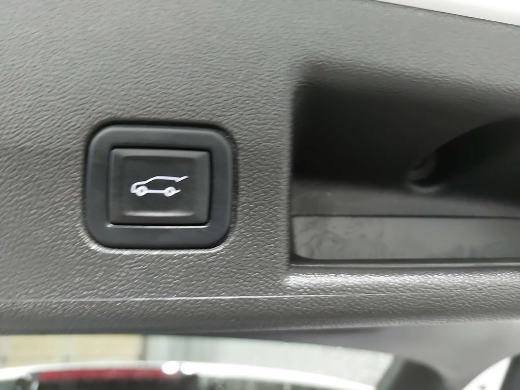 Used 2022 Chevrolet Equinox LT AWD/4WD image 13