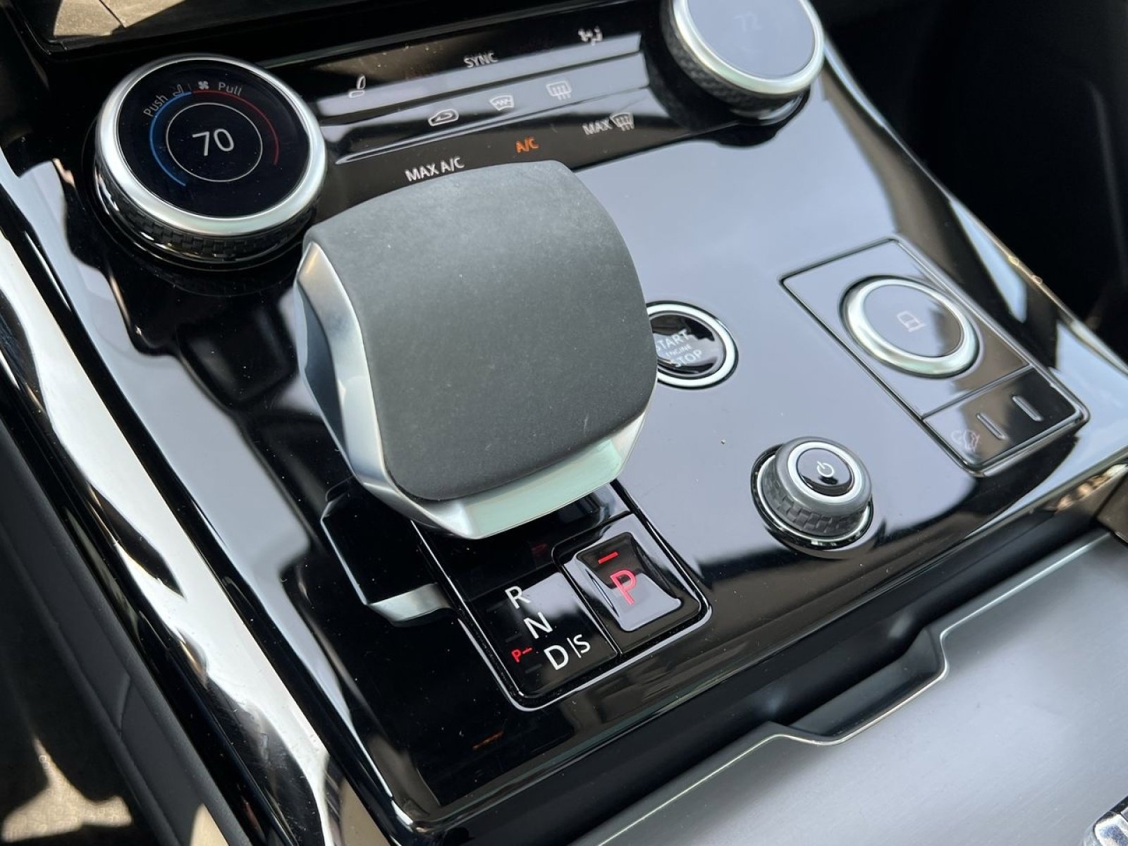 Used 2023 Land Rover Range Rover Sport SE AWD/4WD image 19