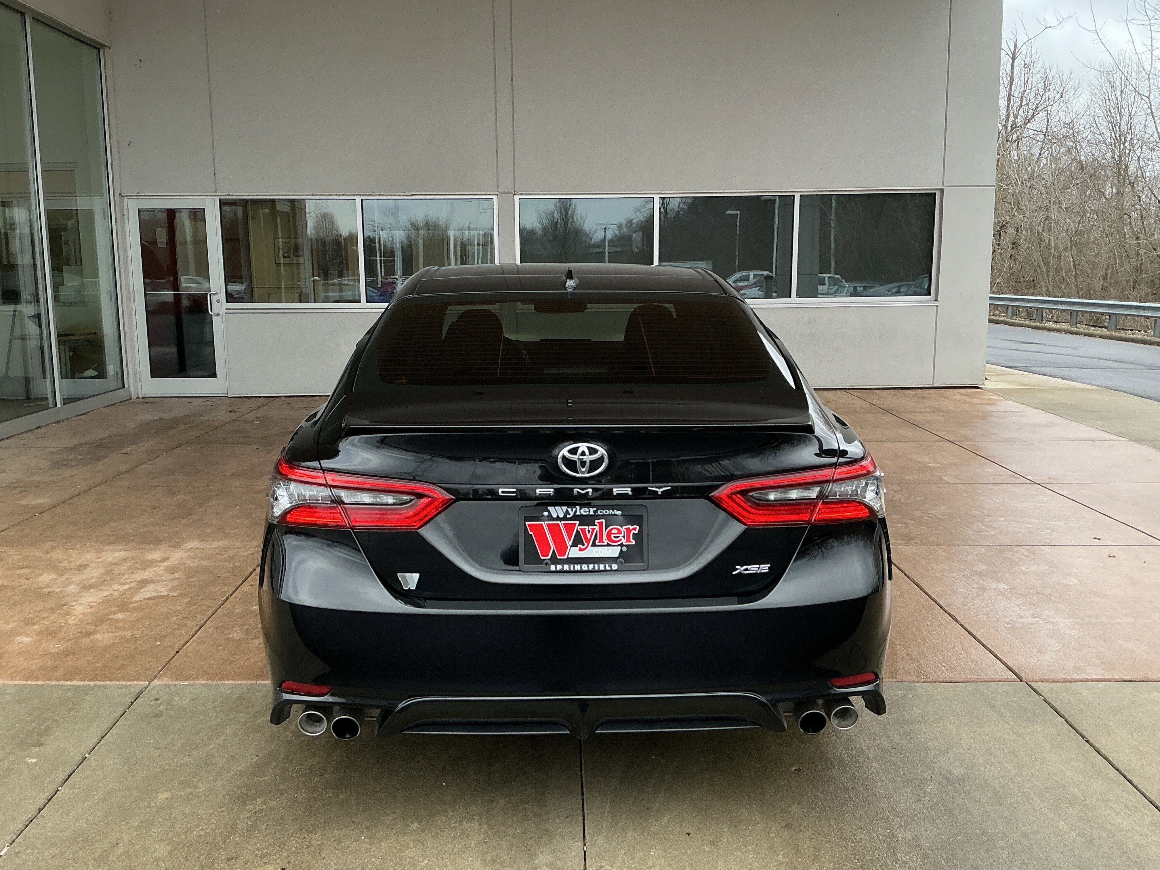 Used 2023 Toyota Camry XSE image 21