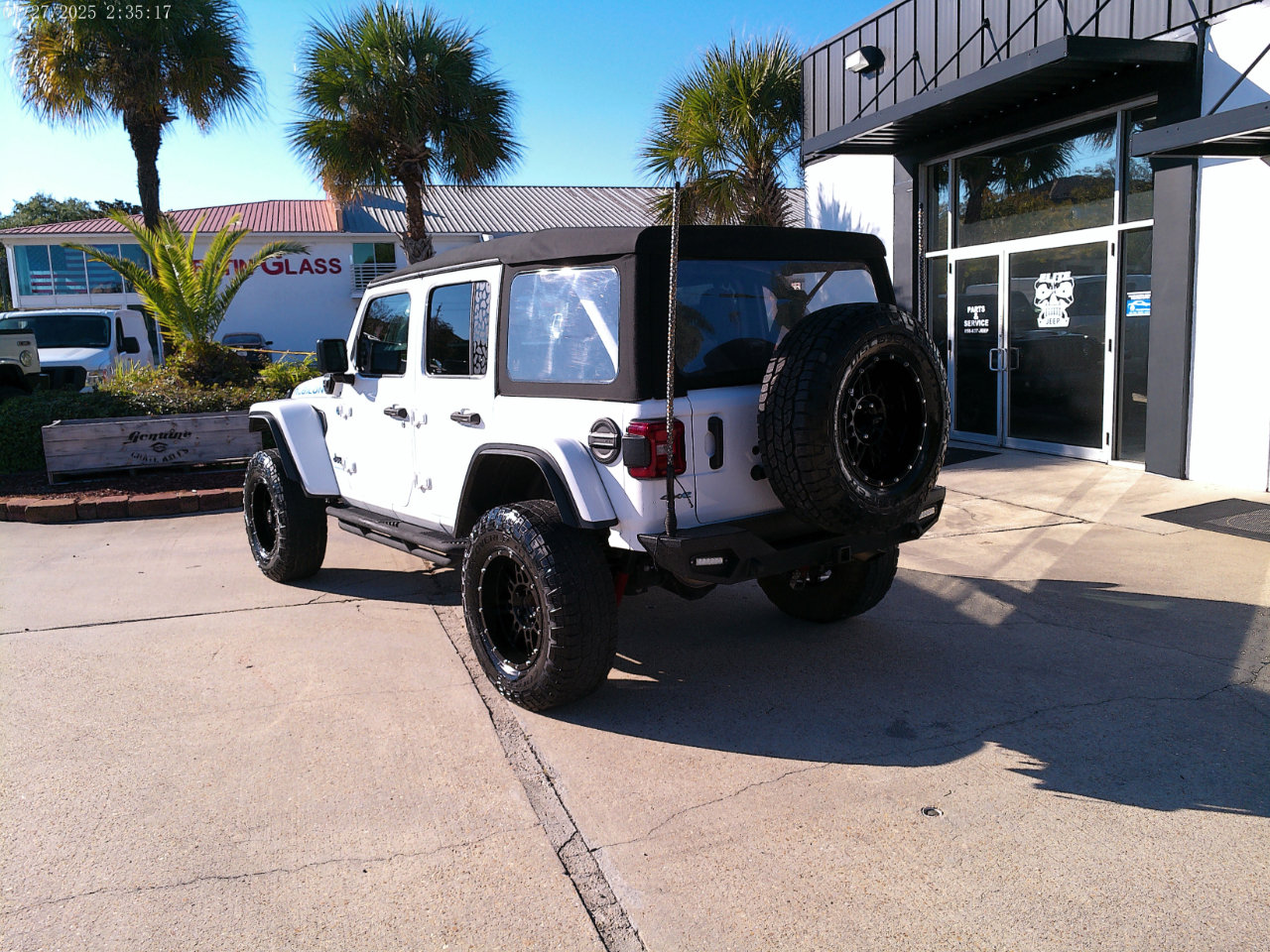 Used 2023 Jeep Wrangler Unlimited Rubicon 4xe w/ Cold Weather Group image 6