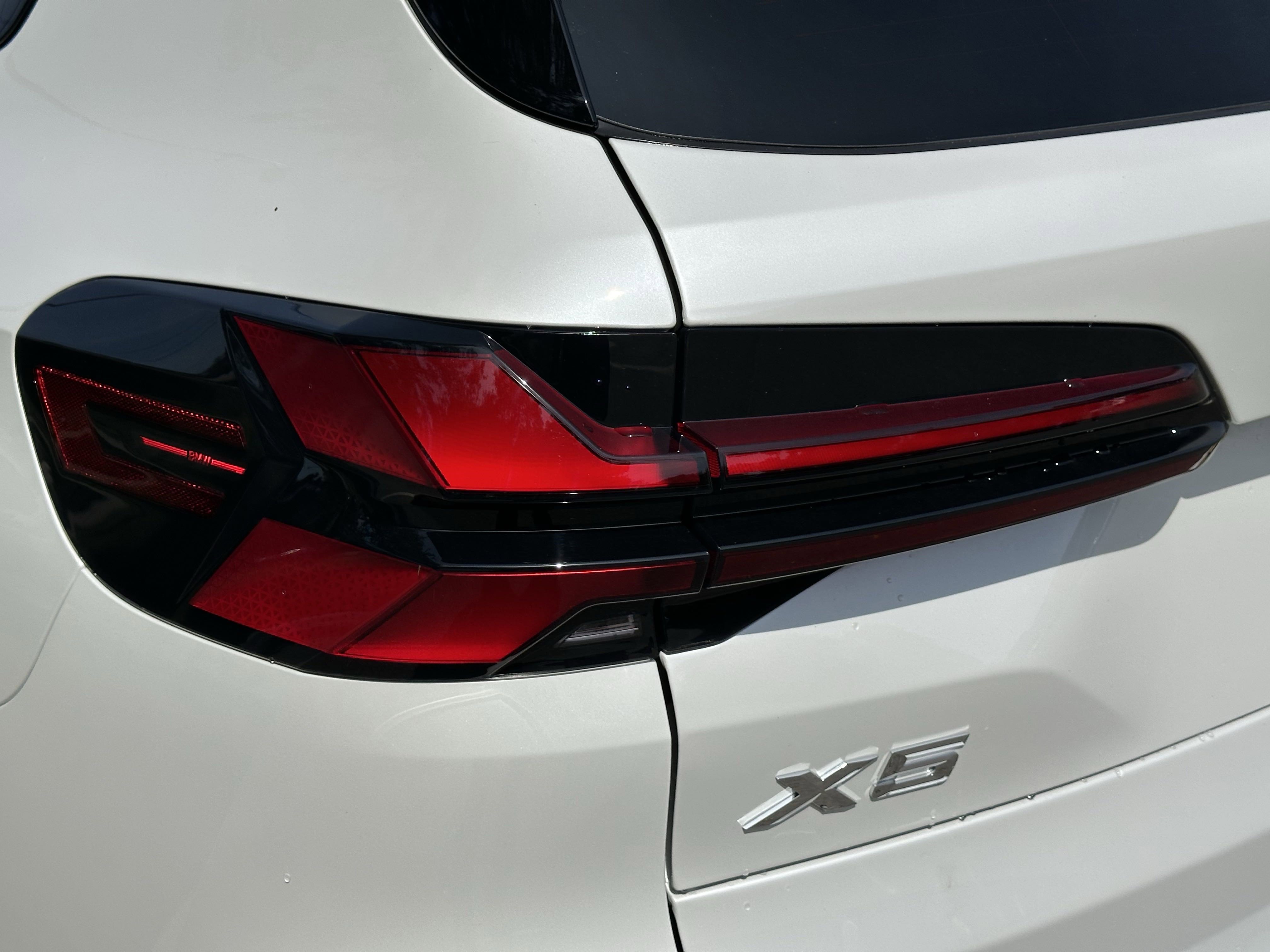 New 2026 BMW X5 xDrive50e w/ M Sport Package image 23