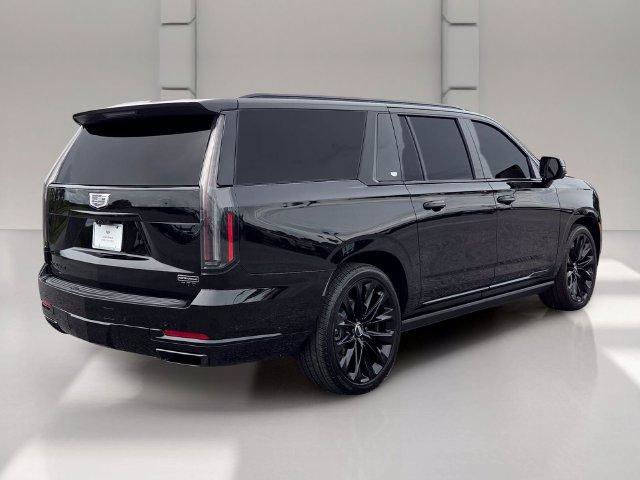 Certified 2026 Cadillac Escalade ESV Platinum Sport w/ LPO, ONYX Package AWD/4WD image 5
