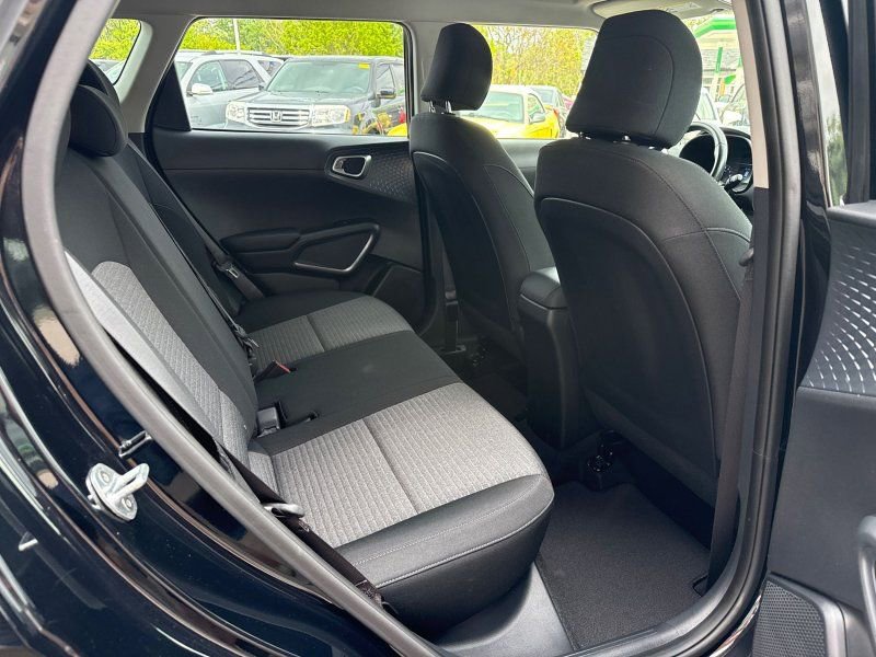 Used 2020 Kia Soul GT-Line FWD image 17