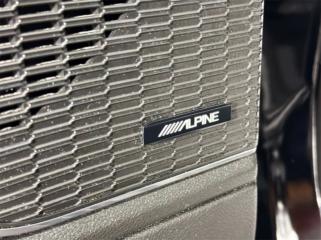 Used 2023 Jeep Grand Cherokee Overland image 18