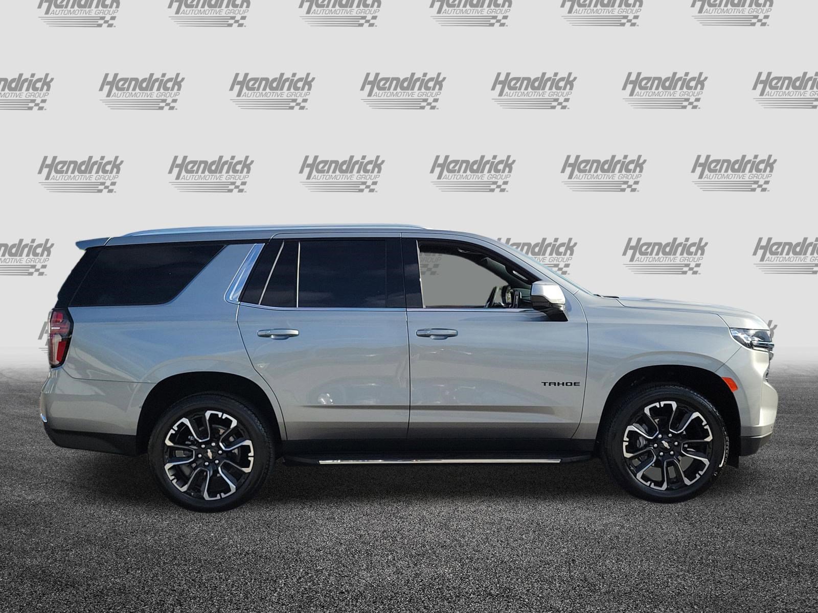 Used 2024 Chevrolet Tahoe LS RWD image 8