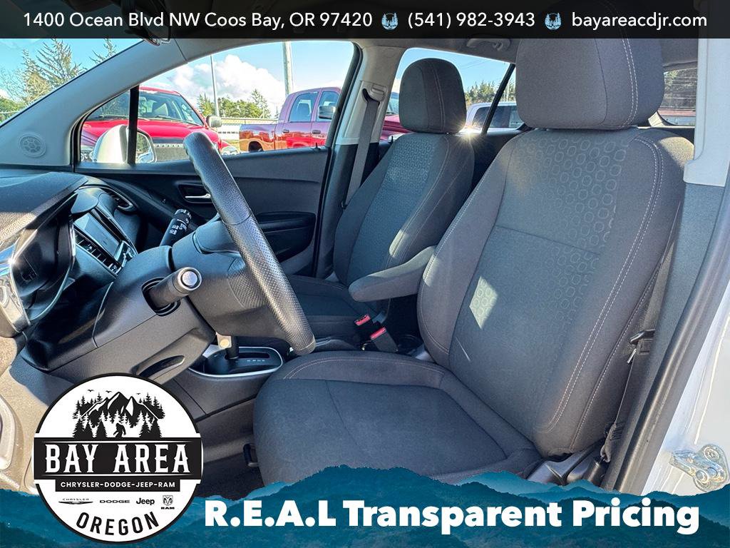 Used 2021 Chevrolet Trax LS w/ Tint and Cruise Package image 11