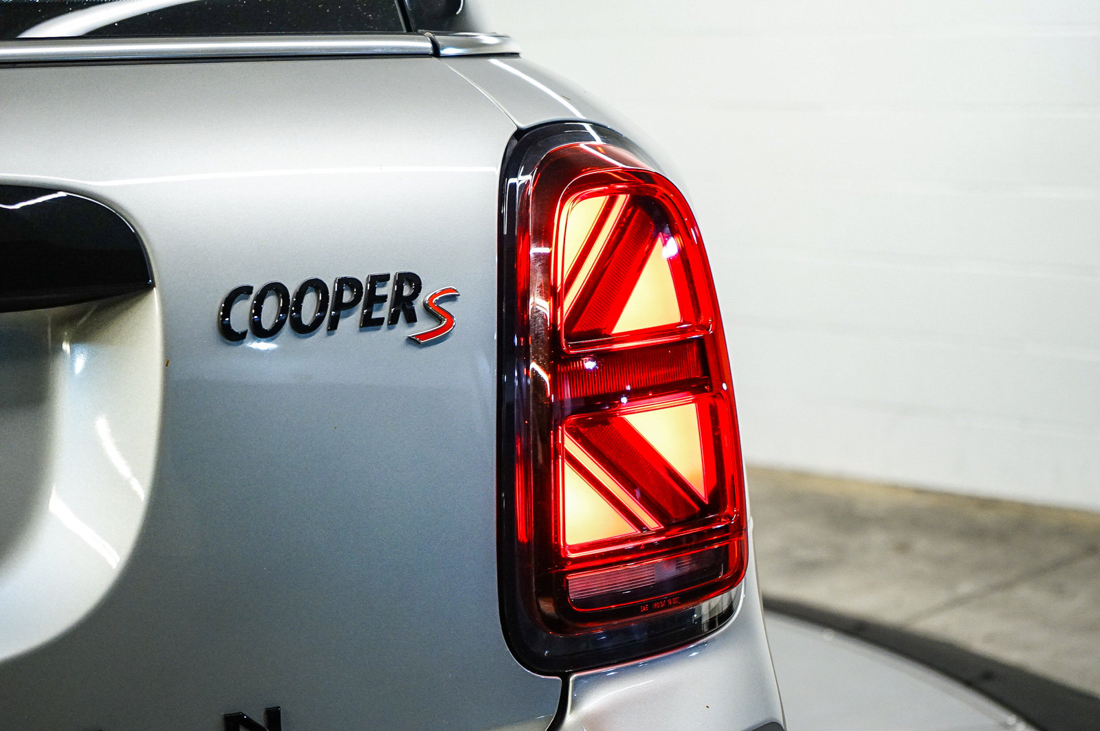 Certified 2024 MINI Cooper Countryman S FWD image 7