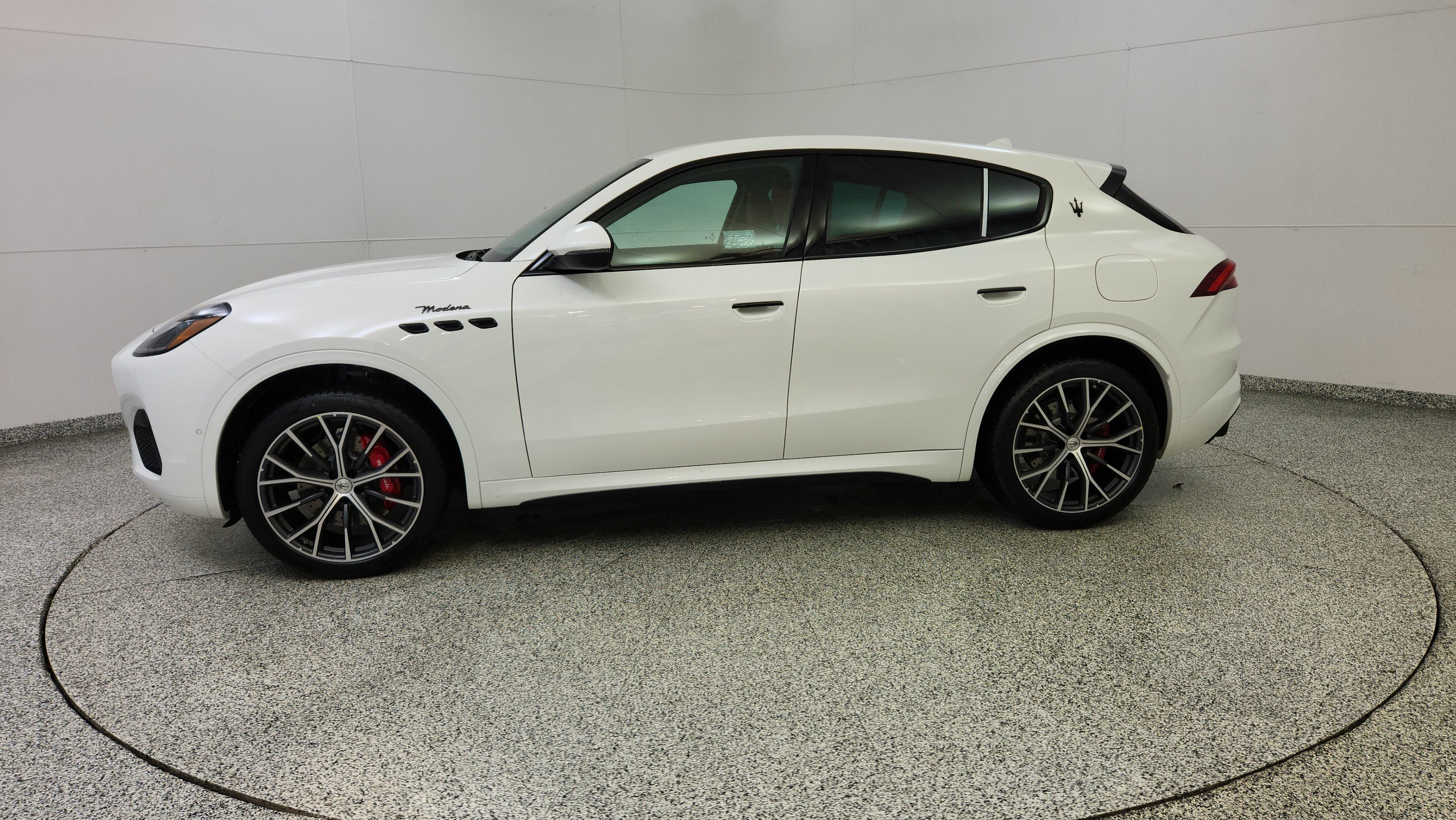 New 2026 Maserati Grecale Modena AWD/4WD image 4