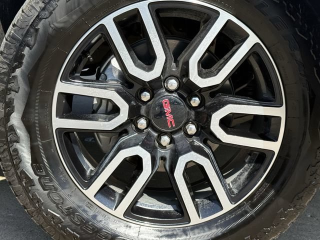 Used 2026 GMC Sierra 1500 AT4 w/ AT4 Premium Package AWD/4WD image 11