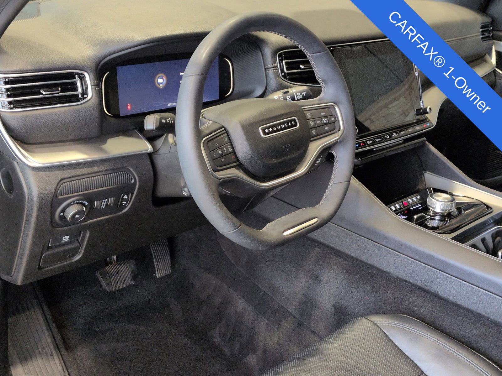 Used 2024 Jeep Wagoneer Series II image 2