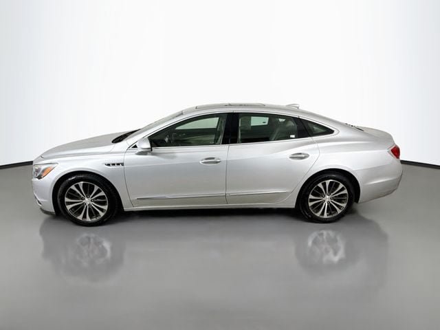 Used 2017 Buick LaCrosse Essence w/ Sun and Shade Package FWD image 4