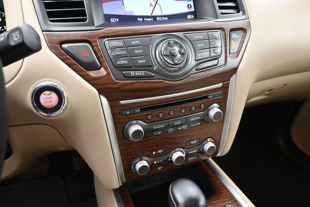 Used 2017 Nissan Pathfinder Platinum FWD image 30