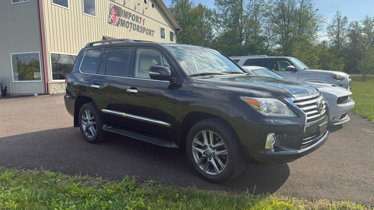 Used 2013 Lexus LX 570 4WD image 37