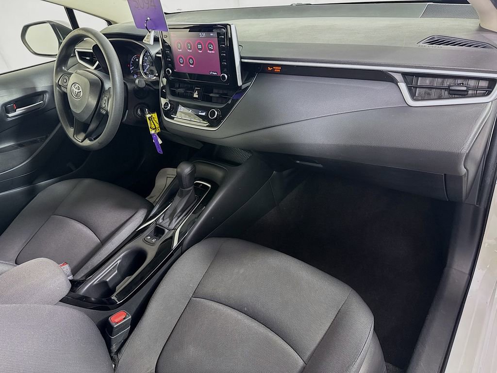 Used 2020 Toyota Corolla LE FWD image 33