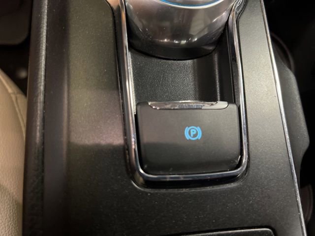 Used 2019 Ford Fusion SEL image 28