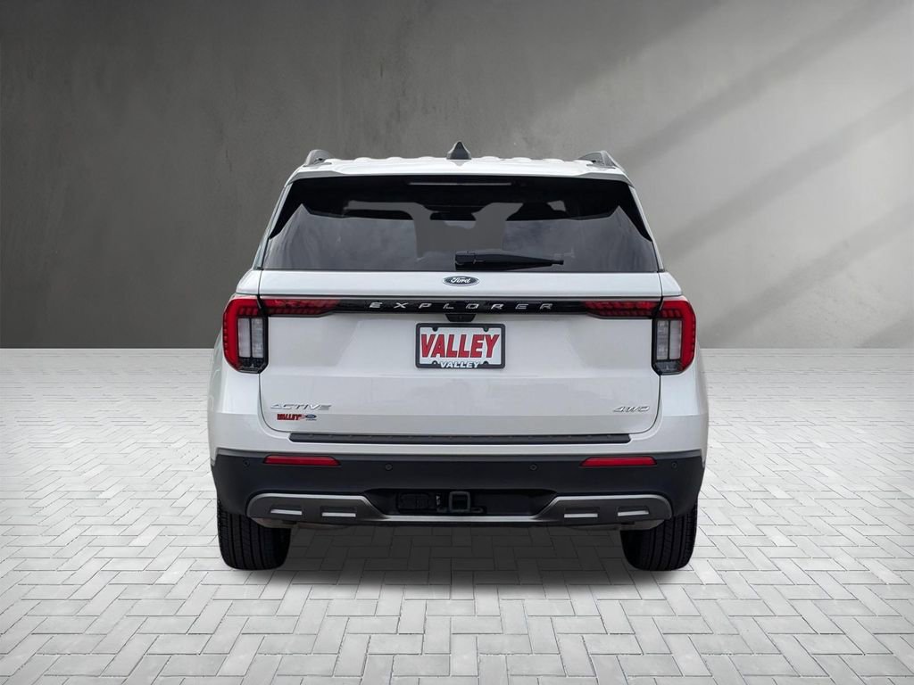 New 2025 Ford Explorer Active w/ Active Comfort Package image 8