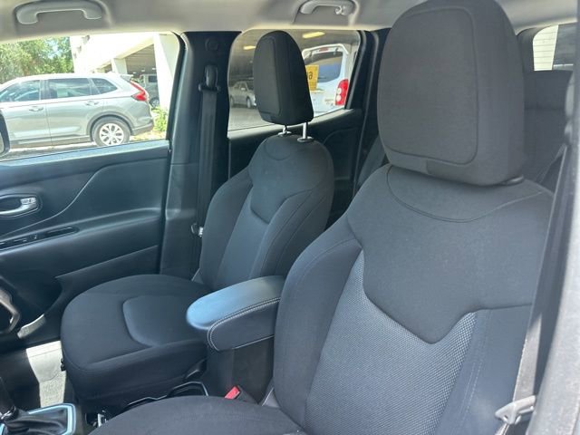 Used 2023 Jeep Renegade Latitude AWD/4WD image 25