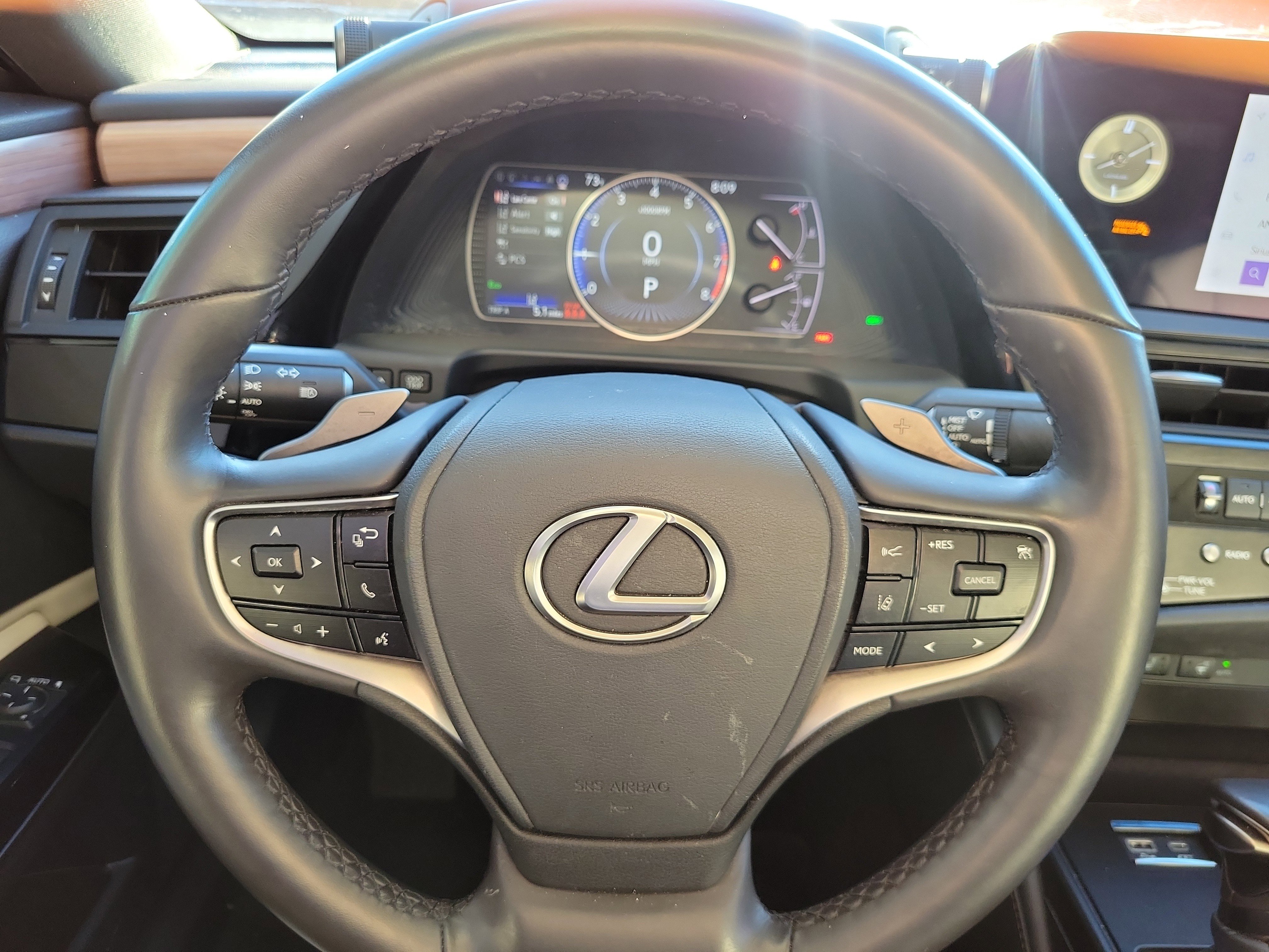 Used 2024 Lexus ES 350 w/ Premium Package image 21
