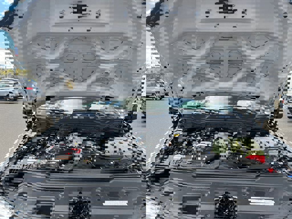 Used 2020 Ford F450 Platinum w/ Camper Package image 26