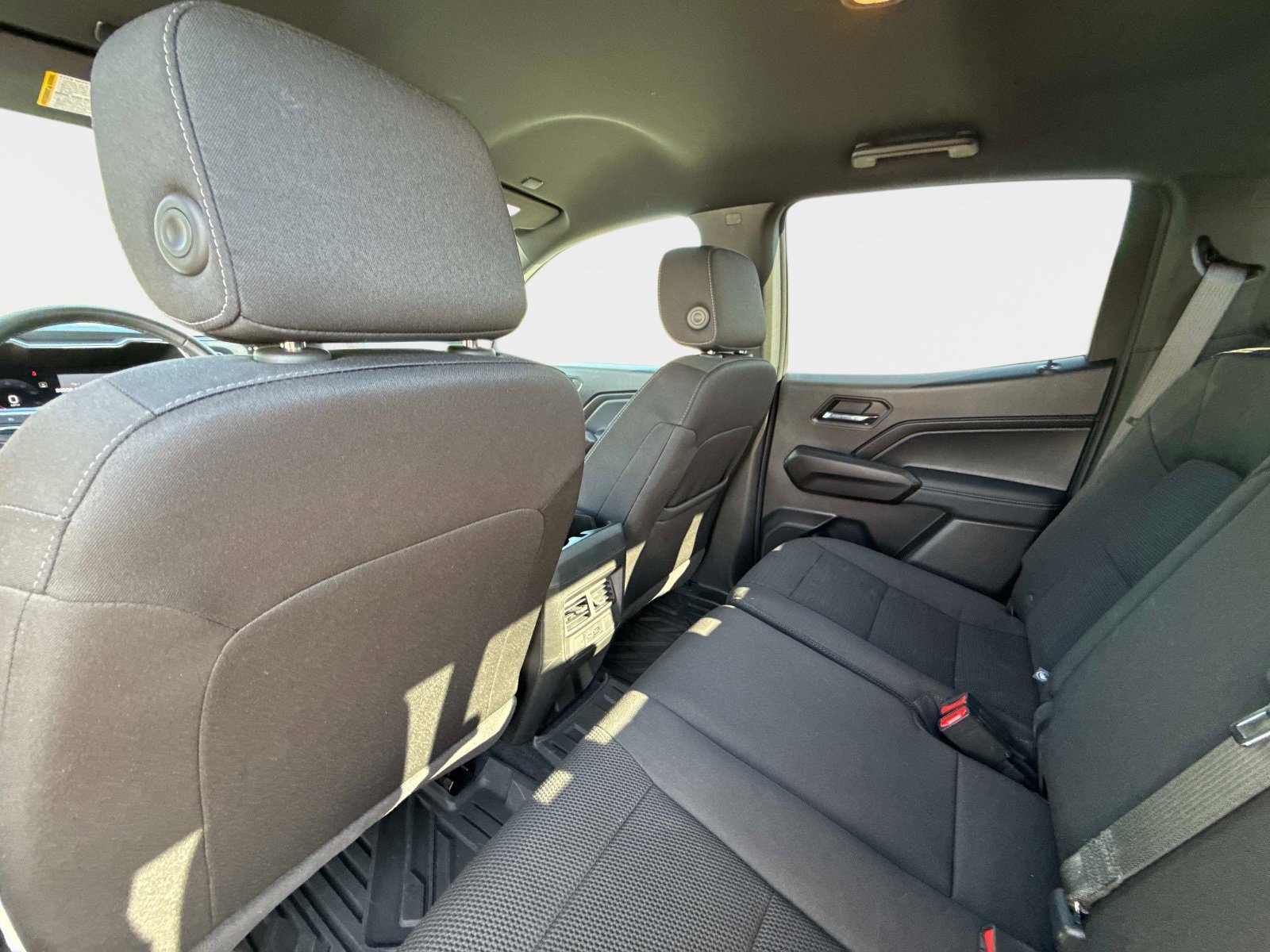 Used 2025 GMC Canyon Elevation w/ Convenience Package AWD/4WD image 18