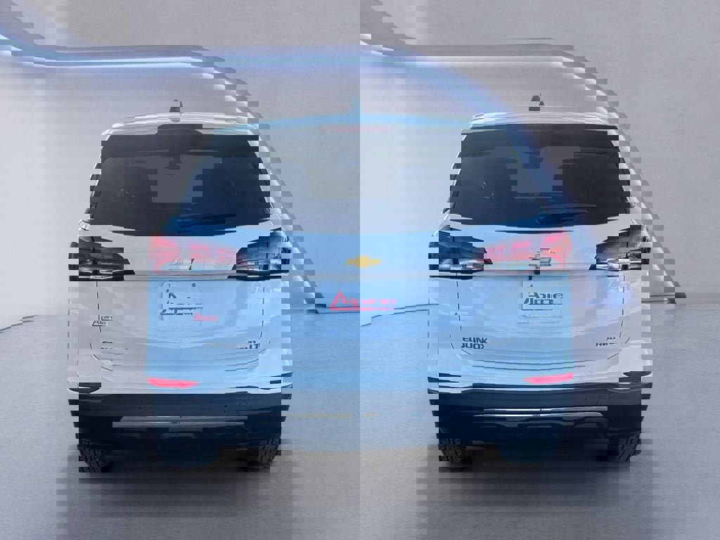 Used 2024 Chevrolet Equinox LT image 4