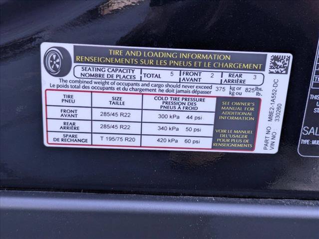Used 2025 Land Rover Range Rover SE AWD/4WD image 14