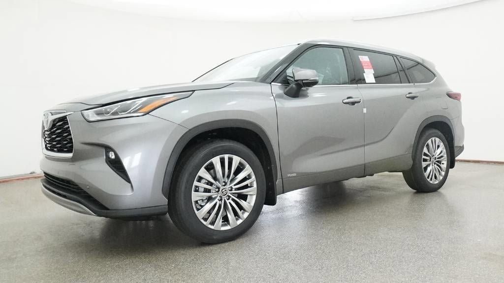 New 2026 Toyota Highlander Platinum AWD/4WD image 17