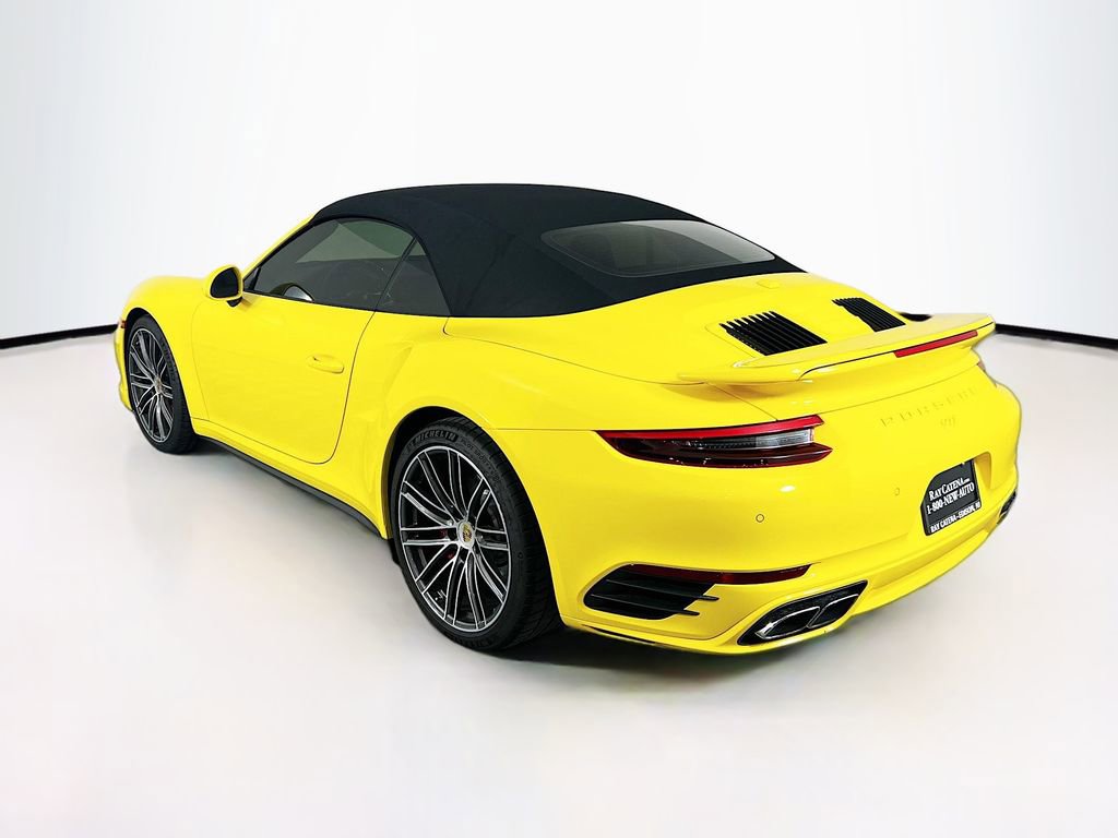 Certified 2017 Porsche 911 Turbo image 3