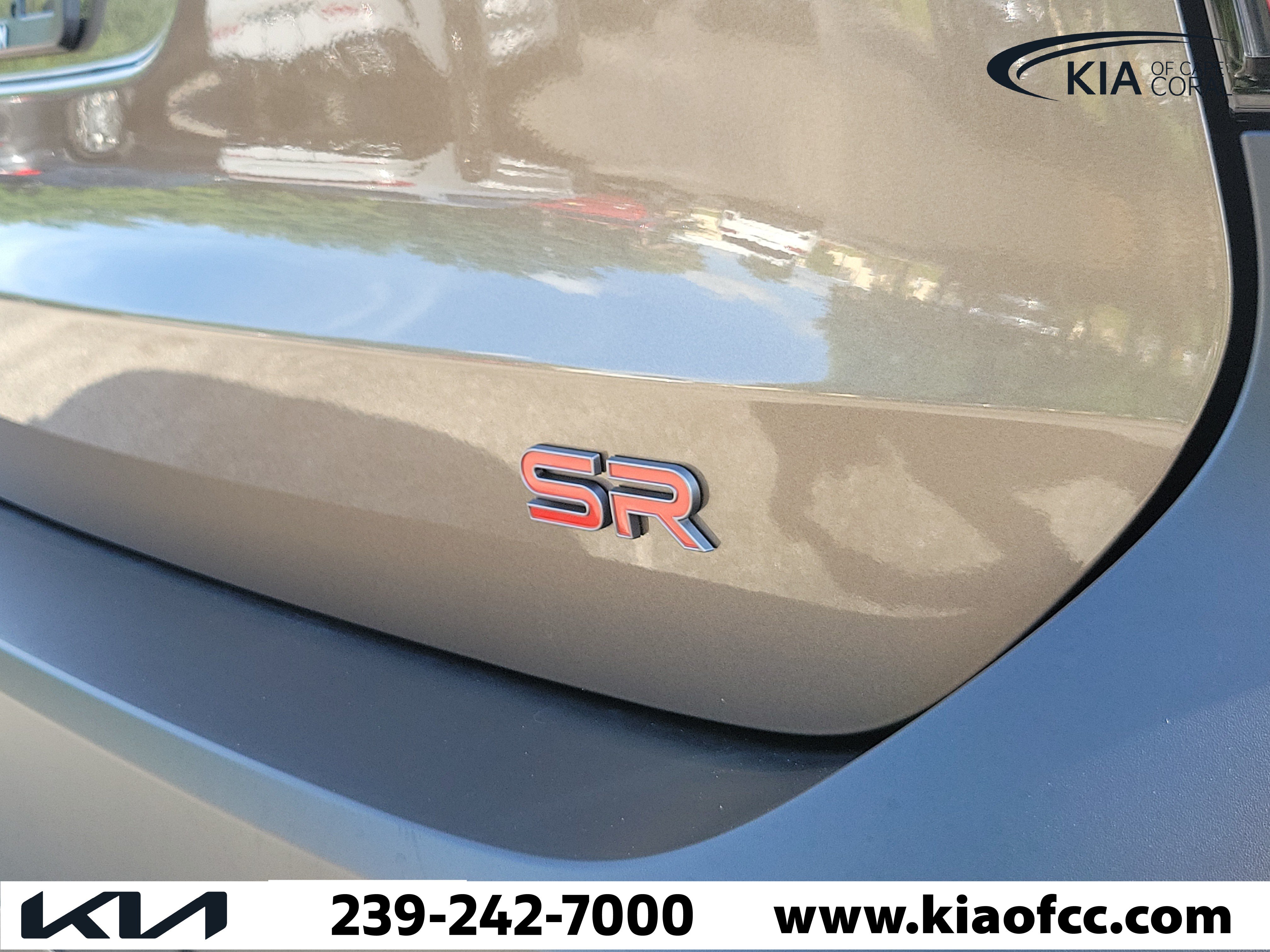 Used 2025 Nissan Kicks SR FWD image 10