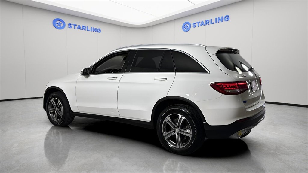 Used 2017 Mercedes-Benz GLC 300 4MATIC image 4