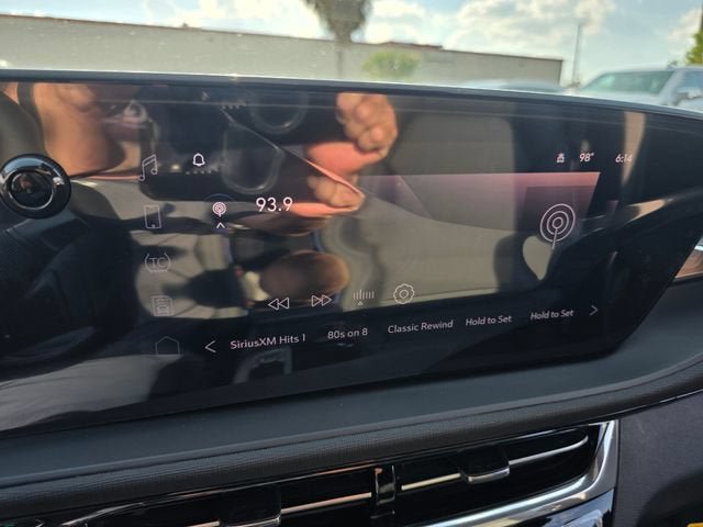 New 2026 Buick Envista Sport Touring w/ Convenience I Package FWD image 23