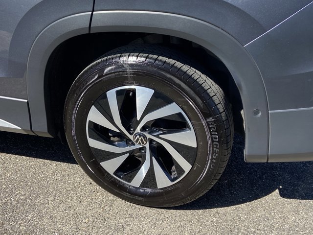 Used 2025 Volkswagen Tiguan S AWD/4WD image 12