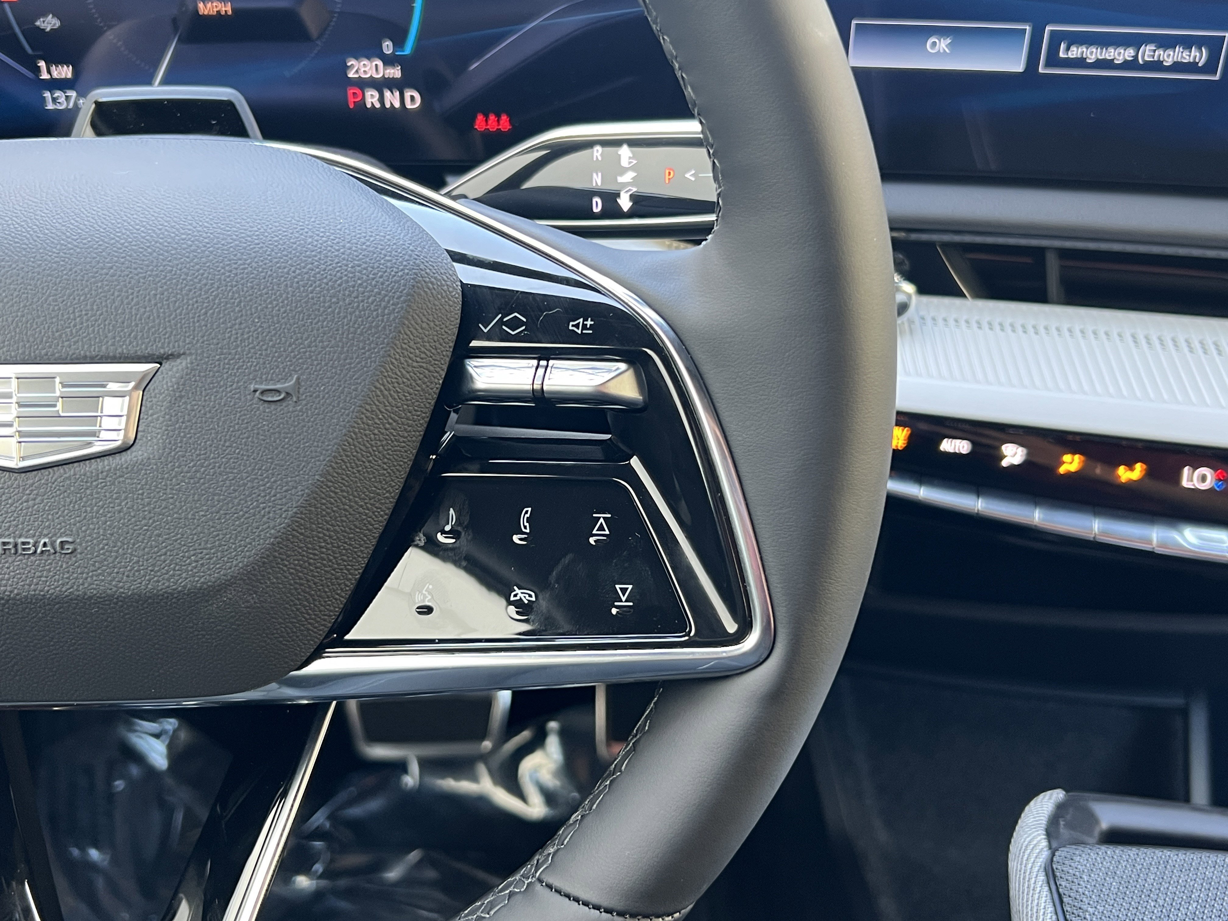 New 2025 Cadillac Optiq Sport 2 image 29