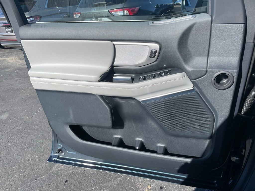 New 2026 Ford Expedition Active image 59