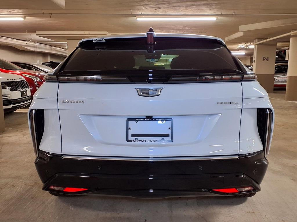 New 2026 Cadillac Lyriq Premium Luxury AWD/4WD image 9