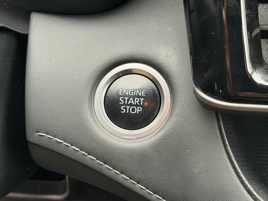 Used 2024 Toyota Highlander LE image 26