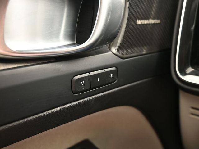 Used 2023 Volvo XC40 B5 Plus w/ Driver Assist Package image 29