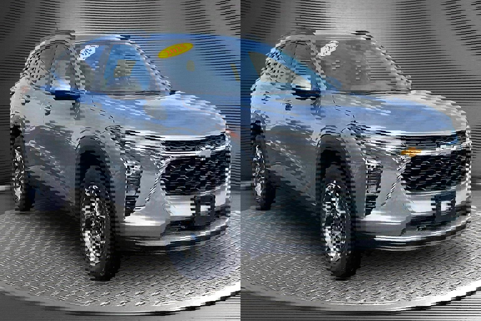 Used 2025 Chevrolet Trax LT w/ LT Convenience Package image 1