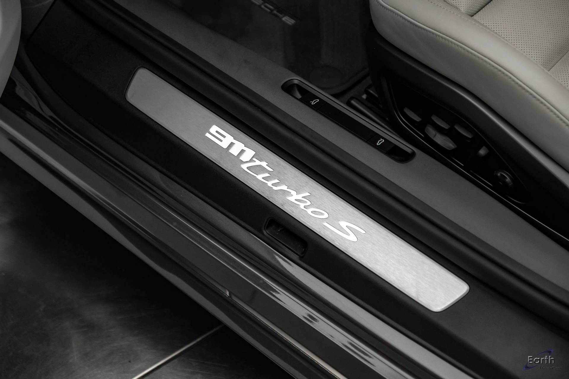 Used 2024 Porsche 911 Turbo S AWD/4WD image 52