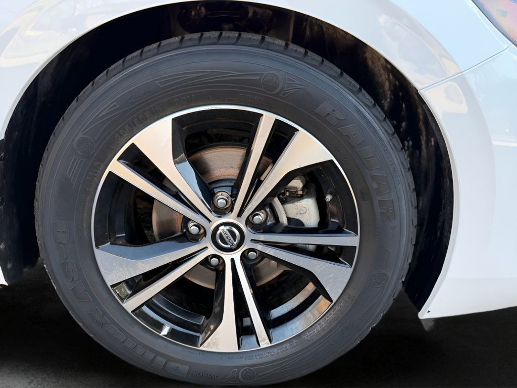 Used 2023 Nissan Sentra SV image 9