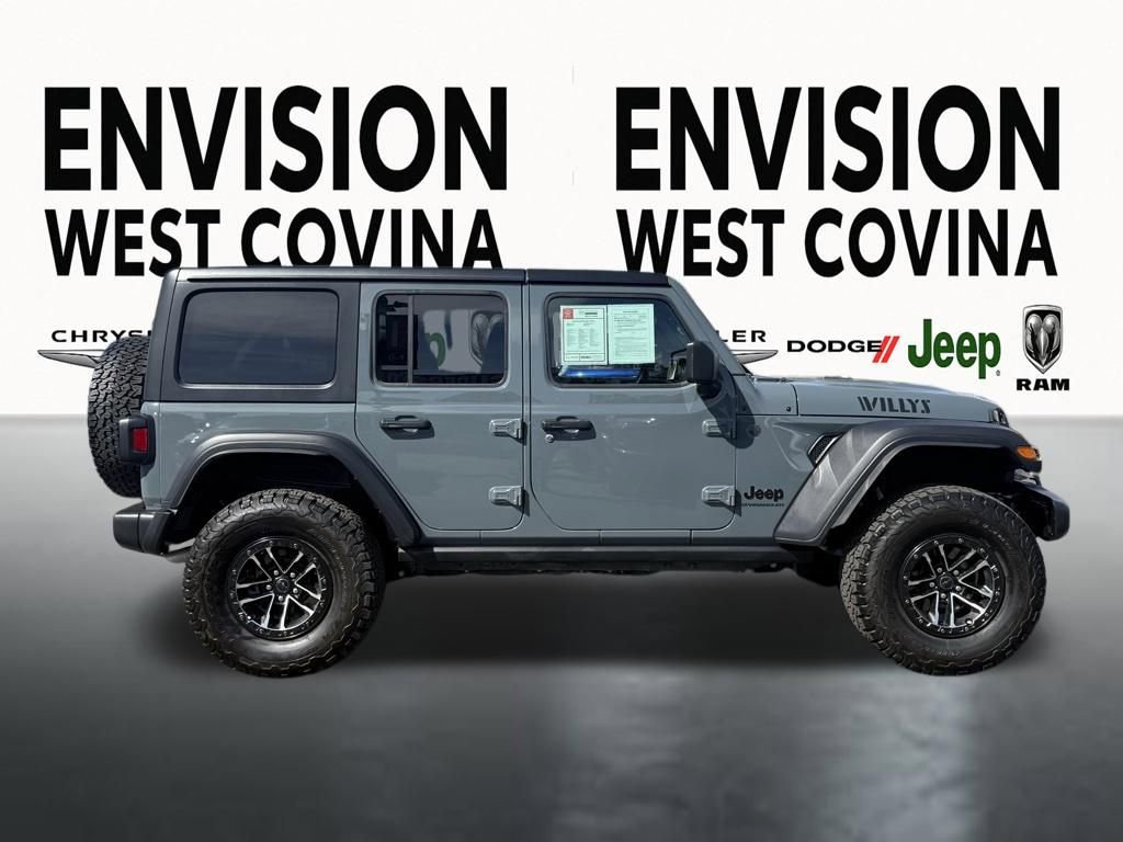 Used 2025 Jeep Wrangler Willys image 12