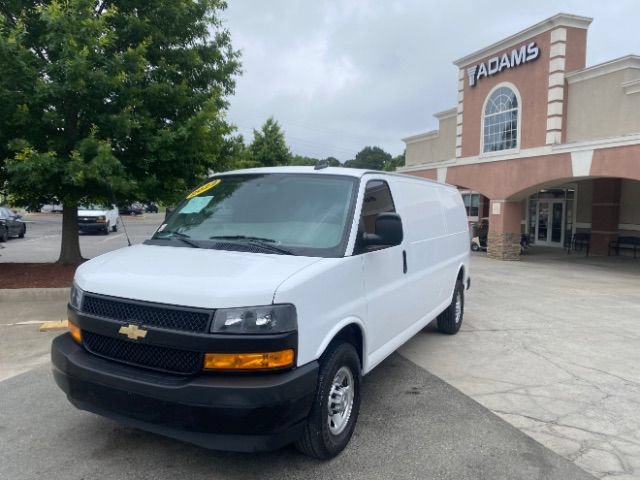 Used 2022 Chevrolet Express 3500 Extended w/ Driver Convenience Package RWD image 4
