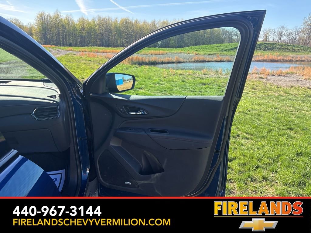 Used 2022 Chevrolet Equinox RS w/ RS Leather Package FWD image 34