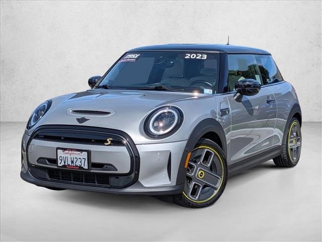 Used 2023 MINI Cooper SE image 1