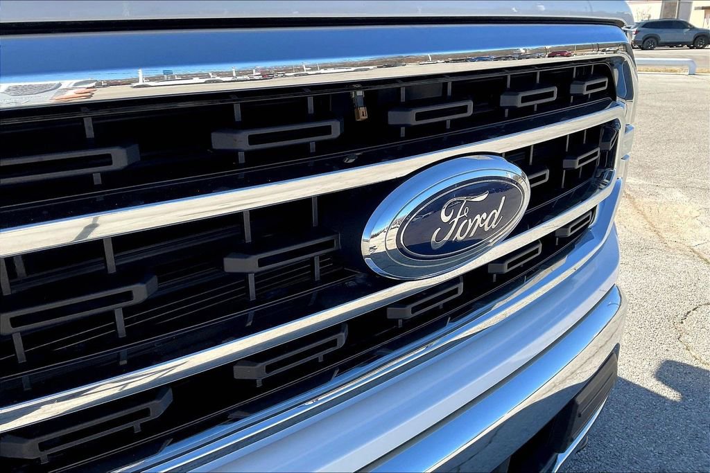 Used 2023 Ford F150 XLT w/ XTR Package image 31