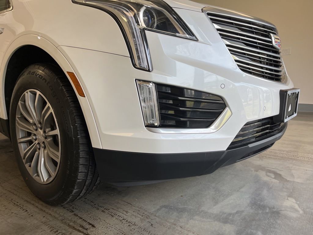 Used 2018 Cadillac XT5 Luxury w/ Driver Awareness Package image 8