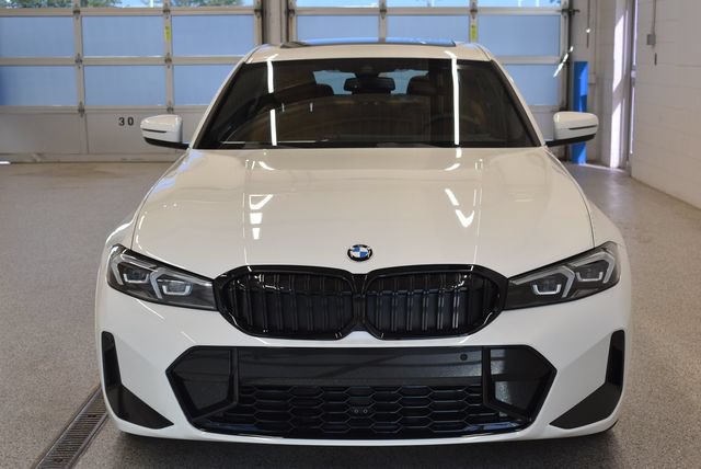 New 2026 BMW 330i xDrive Sedan w/ M Sport Package AWD/4WD image 3