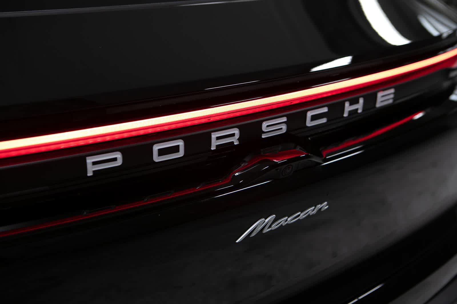 New 2026 Porsche Macan Electric RWD image 19